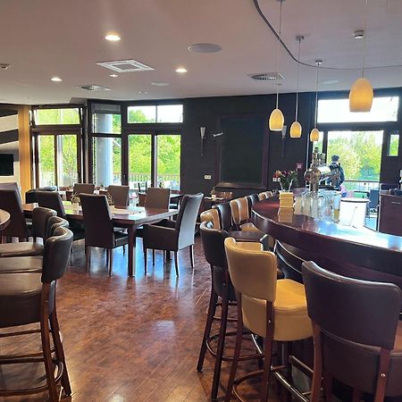 Flair Park Hotel Ильсхофен Экстерьер фото