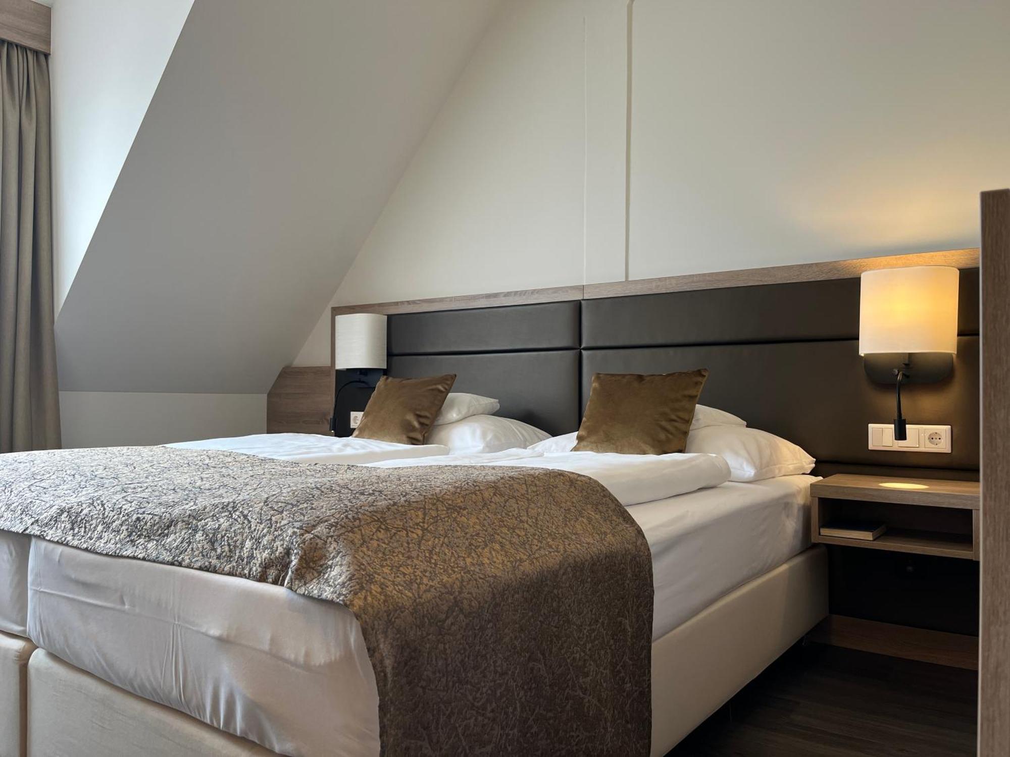 Flair Park Hotel Ильсхофен Экстерьер фото
