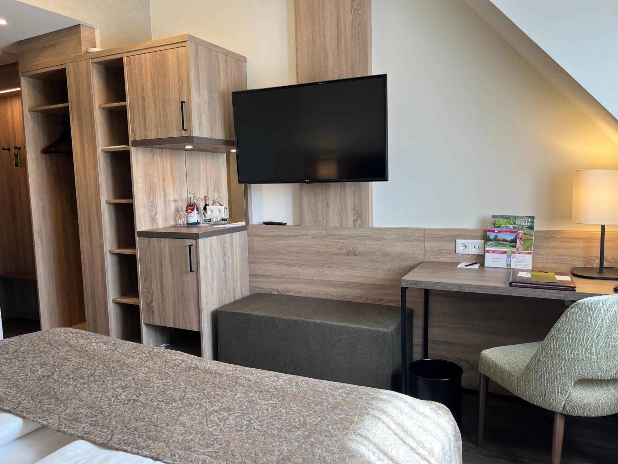 Flair Park Hotel Ильсхофен Экстерьер фото