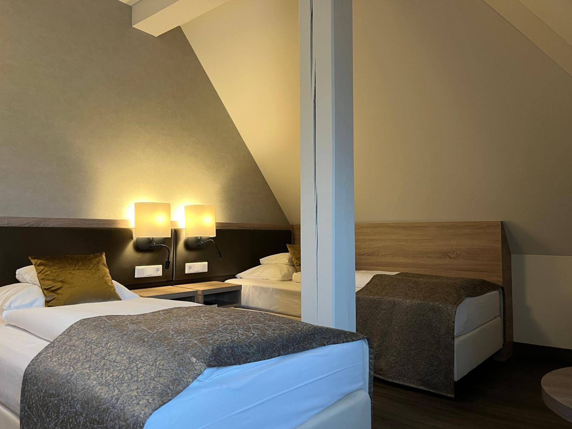 Flair Park Hotel Ильсхофен Экстерьер фото