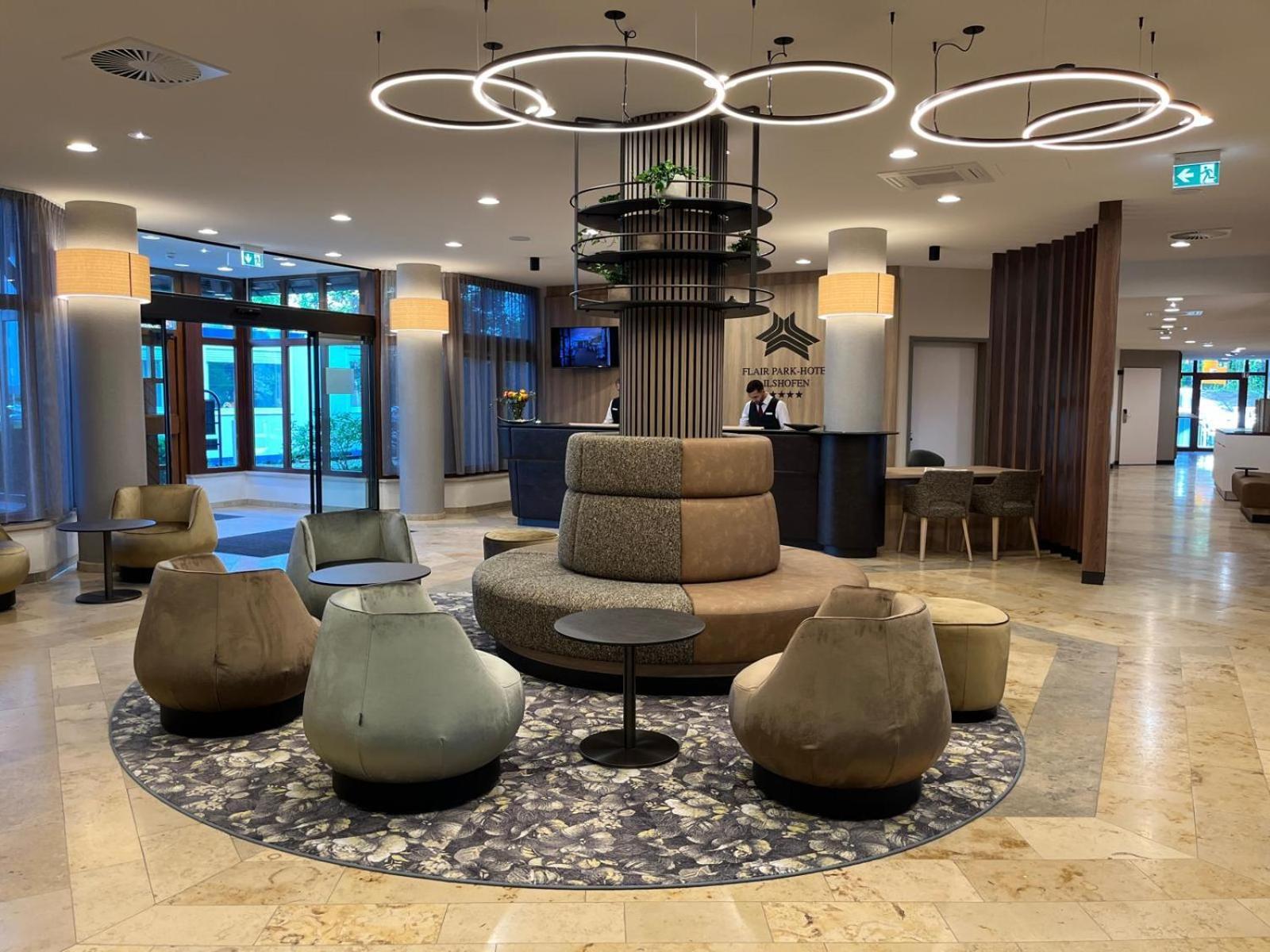 Flair Park Hotel Ильсхофен Экстерьер фото